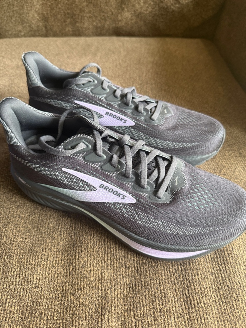 Brooks Ghost 17 - Picture 2 of 4
